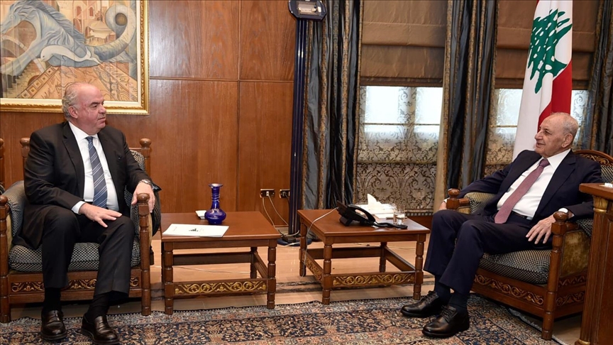 مباحثات بين بري وموفد فرنسي حول مؤتمر باريس لدعم الجيش اللبناني