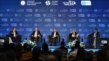 Savunma Sanayii Yetenek Yönetimi Zirvesi'nde iş ortamında liderlik ve kültürün dönüşümü konuşuldu