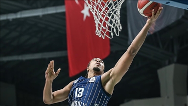 Anadolu Efes, Basketbol Avrupa Ligi'nde yarın Baskonia ile karşılaşacak