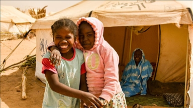 Sudan’daki El-Affad Mülteci Kampı, acılarını yüklenip yerinden edilen binlerce kişiyi barındırıyor