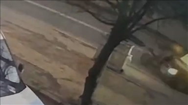 Tekirdağ'da motosikletle hafif ticari aracın çarpıştığı kaza kamerada