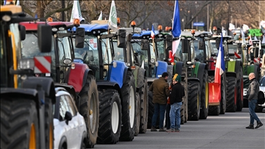 France : opération escargot d’agriculteurs sur l’A50 entre Marseille et Toulon