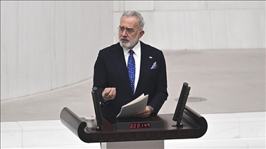 Yenişehirlioğlu: Kapımıza sığınan hiçbir Suriyeliyi mezhebine, etnik kökenine bakarak asla ayırmadık