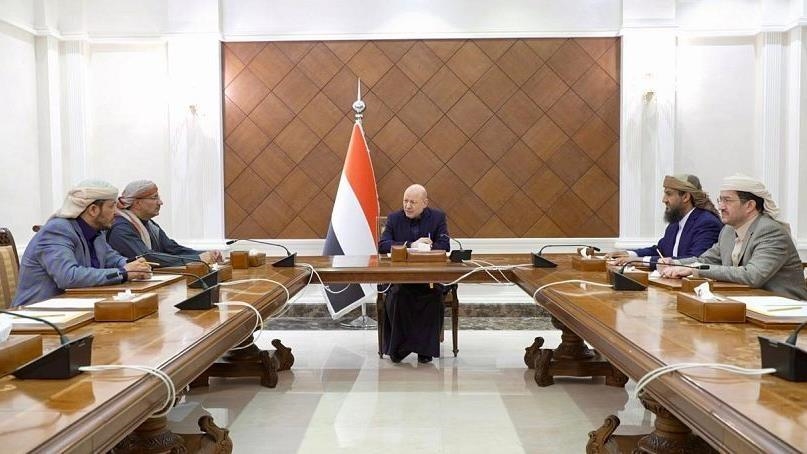 اليمن يُقر ملء الشواغر في عضوية مجلس القيادة الرئاسي