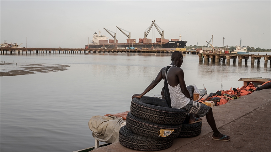 ABD, Afrika'da ekonomik nüfuzunu korumakta zorlanıyor