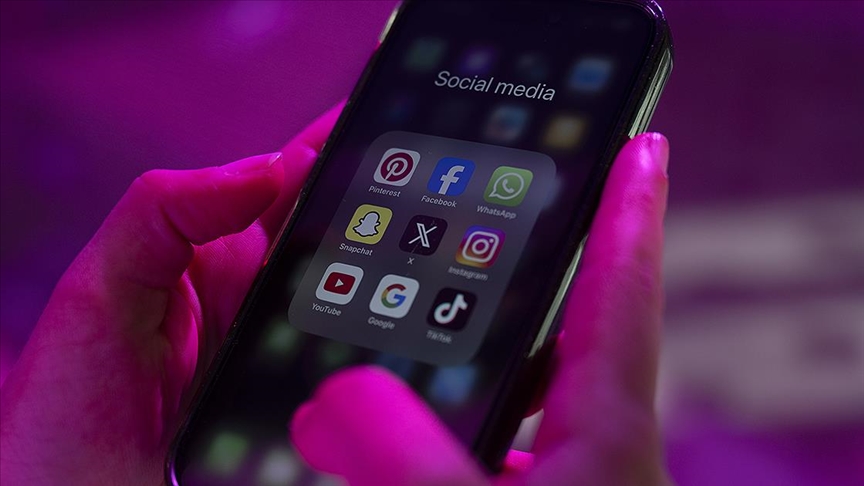 Avustralya'da 16 yaş altında, sosyal medya yasağı kapsamında, yaklaşık 4,7 milyon hesap kapatıldı