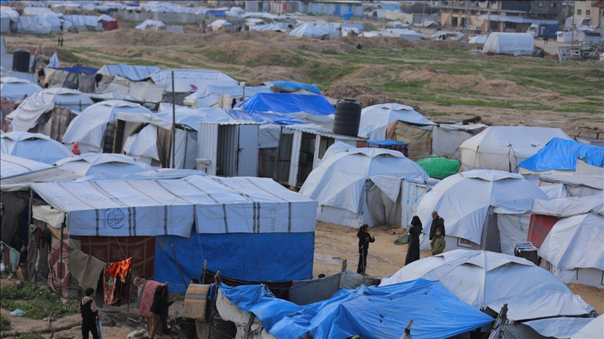 El Ejército israelí vuelve a atacar con fuego de artillería y desde el aire varias zonas de la Franja de Gaza