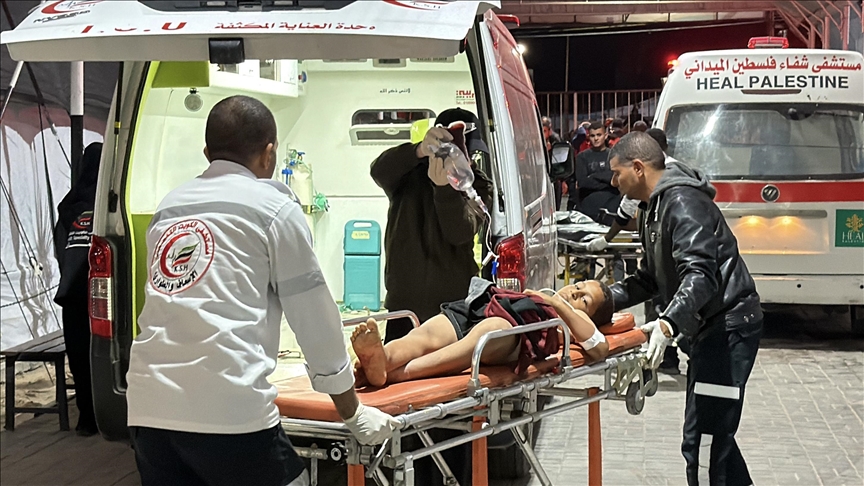 جيش إسرائيل يقتل 3 فلسطينيين ويصيب آخرين بغزة 