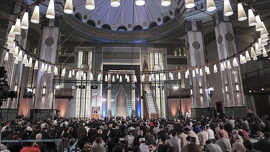 Miraç Kandili dualarla idrak edildi