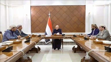 اليمن يُقر ملء الشواغر في عضوية مجلس القيادة الرئاسي