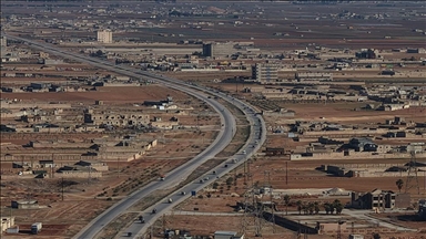 Terör örgütü YPG/SDG Deyr Hafir’den sivillerin çıkışını engelliyor