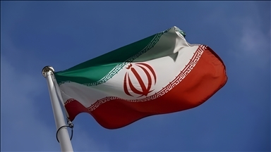 İran, önceden onay alınmış uluslararası uçuşlar hariç hava sahasını kapattı 