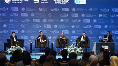 Küresel belirsizlik ortamında yetenek yönetimi tartışıldı