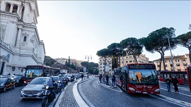 Roma'da sürücüler için şehir merkezindeki azami hız 30 kilometreyle sınırlandırıldı