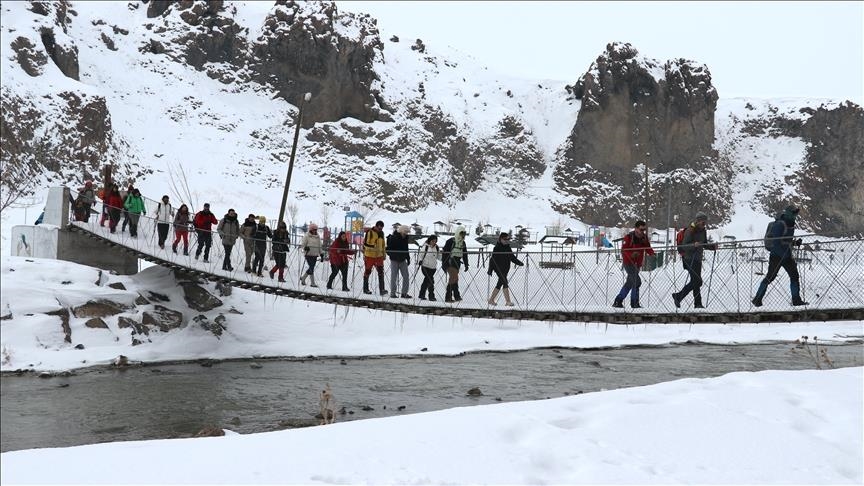 Bedewiya siruştî ya Geliyê Muradê yê berfê venixumiye di rotaya trekkînghezan da ye