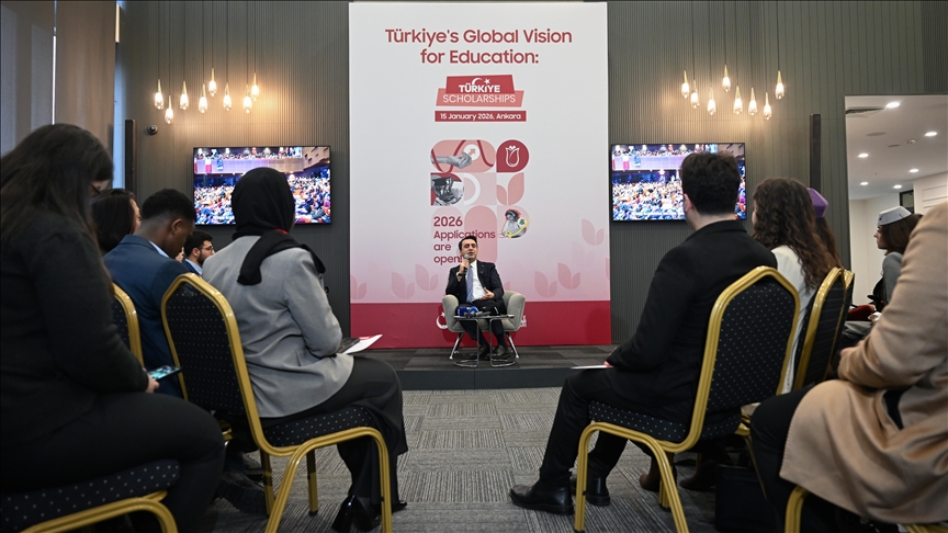 Réunion de promotion des "Bourses de Türkiye" organisée à Ankara