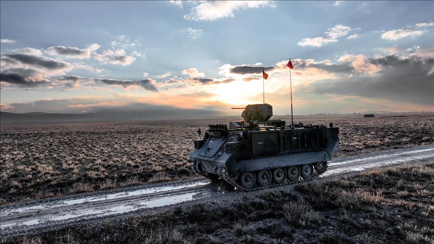 В Турции представили первый отечественный электрический БТР E-ZPT