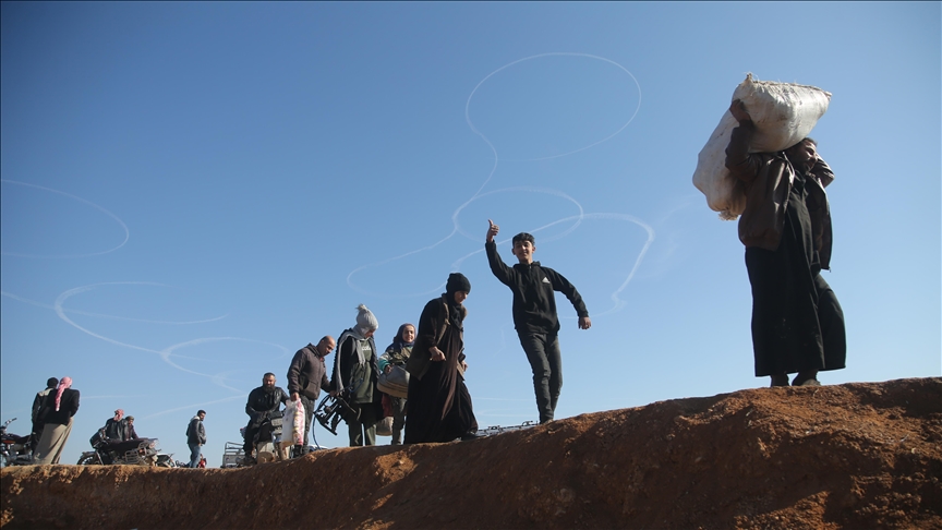 عدسة الأناضول توثق تشديد "قسد" الخناق على دير حافر بحلب