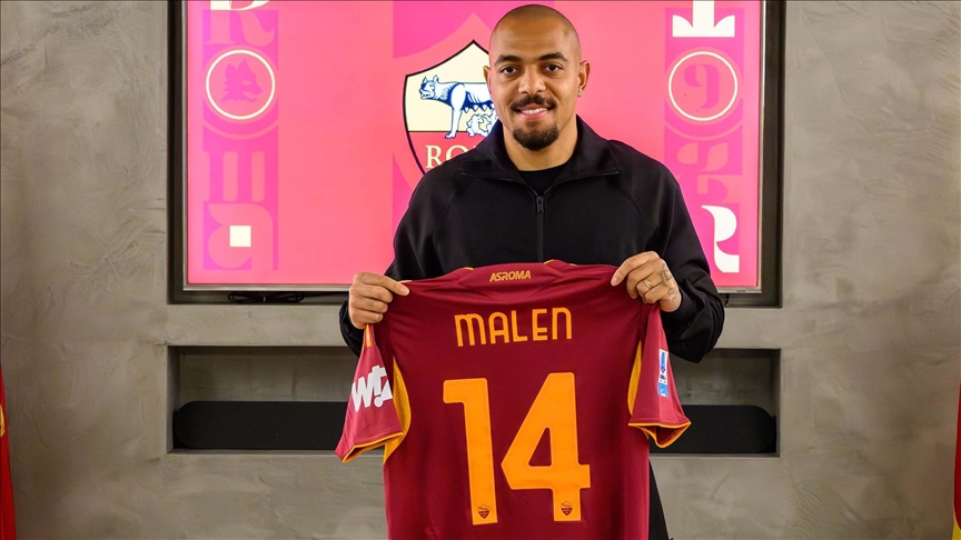 قدم.. روما الإيطالي يتعاقد مع المهاجم الهولندي دونيل مالين