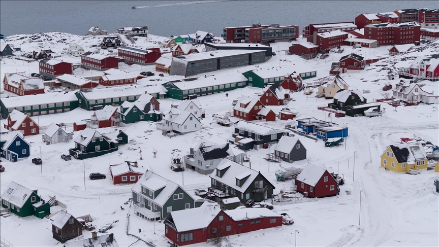 US delegation arrives in Copenhagen as row over Greenland escalates
