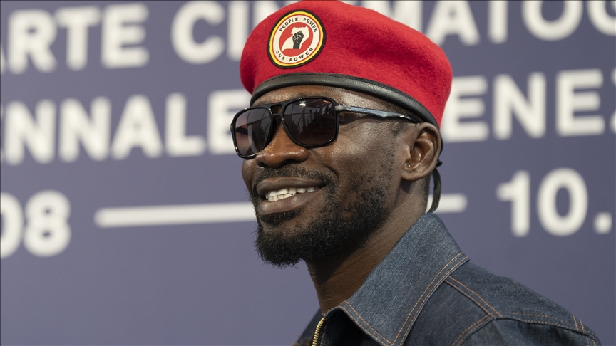 Ouganda : tensions après la mort de partisans de Bobi Wine et assignation à résidence du candidat