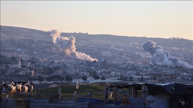 İsrail'in Lübnan'ın güneyine düzenlediği hava saldırılarında 2 kişi öldü