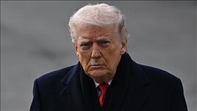 Trump says Canada 'should' pursue trade deals with China