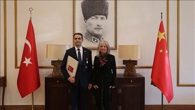 Türkiye'nin Pekin Büyükelçisi Ünal, Çin Devlet Başkanı Şi'ye güven mektubunu sundu
