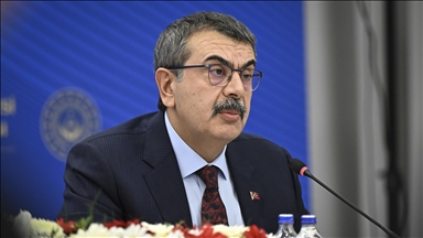 Milli Eğitim Bakanı Tekin: Tüm eğitim ailemize huzurlu, sağlıklı ve verimli bir yarıyıl tatili diliyorum