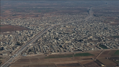 ئاژانسی ئانادۆڵو لە ئاسمانەوە وێنەی ئەو مەدەنییانەی گرت کە دێر حافر جێدەهێڵن