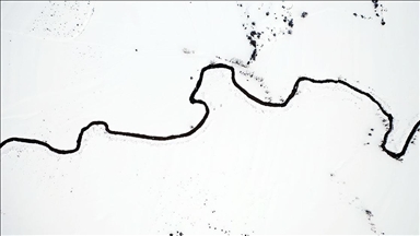 Kastamonu'da kar altındaki mendereslerin kış güzelliği