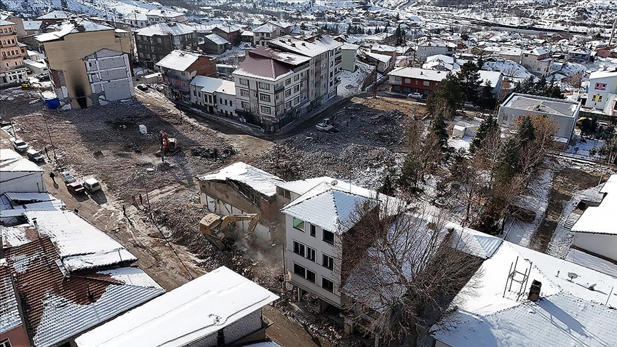 Depremlerin etkilediği Hekimhan'ın ilçe merkezi kentsel dönüşümle yenileniyor