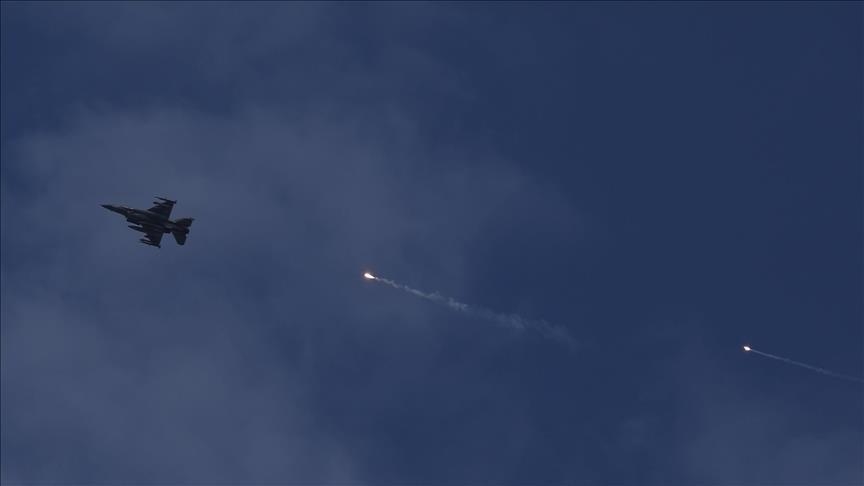 إسرائيل تشن غارات جوية على أنحاء متفرقة شرقي قطاع غزة