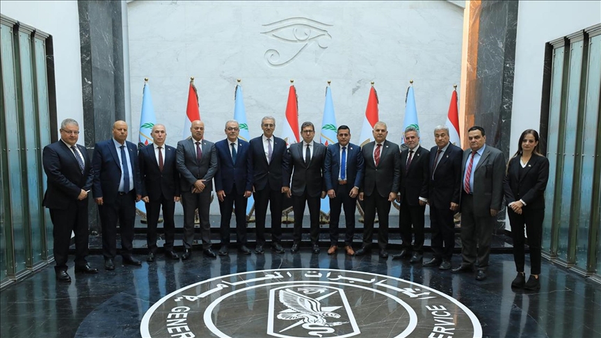 مصر تبحث مع لجنة إدارة غزة تسلم مهامها بالقطاع