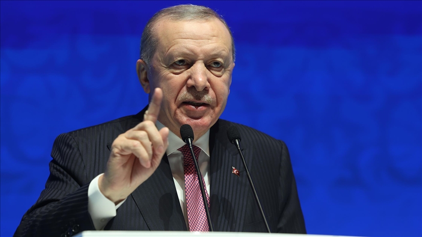 أردوغان يدعو إلى التضامن لمواجهة حملات تستهدف الشباب والأسرة