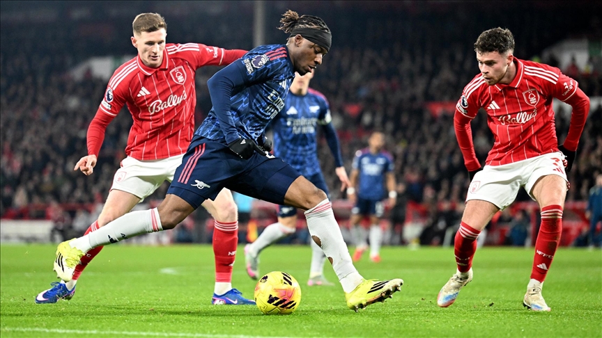 قدم.. أرسنال يهدر فرصة الابتعاد بصدارة الدوري الإنجليزي