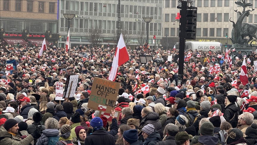 Thousands of Danes, Greenlanders gather in protest against US threats