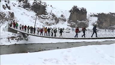 أخدود مراد.. وجهة شتوية لعشاق المشي شرقي تركيا