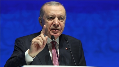 أردوغان يدعو إلى التضامن لمواجهة حملات تستهدف الشباب والأسرة 