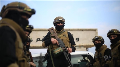 الجيش السوري يطالب قيادة "قسد" بالانسحاب الكامل إلى شرق الفرات