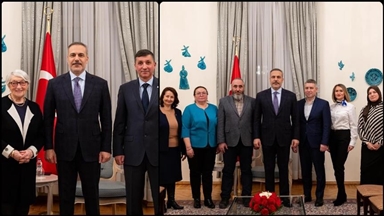 Хакан Фидан в Литве встретился с представителями татарской и карайской общин