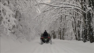 Beyaza bürünen Samanlı Dağları, kış safarisi yapmak isteyenleri ağırladı
