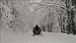 Beyaza bürünen Samanlı Dağları, kış safarisi yapmak isteyenleri ağırladı