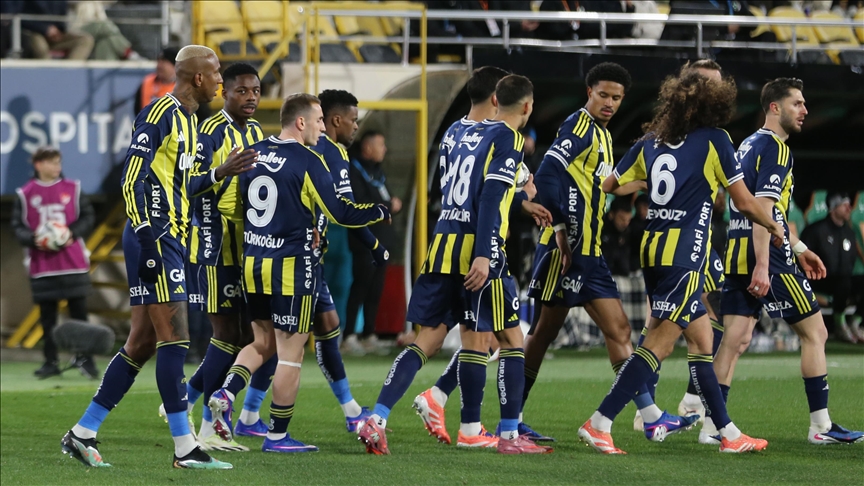 Fenerbahçe, deplasmanda Corendon Alanyaspor'u mağlup etti