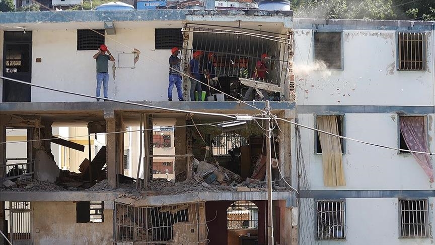 В Венесуэле заявили о сотнях поврежденных зданий при авиаударах США