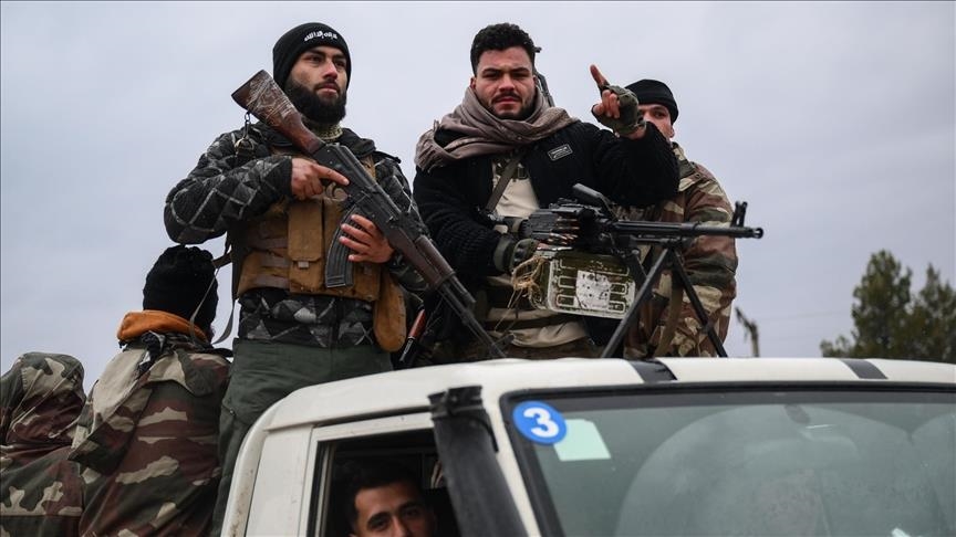 سوريا.. اشتباكات عنيفة بين الجيش وعناصر "قسد" في مدينة الرقة