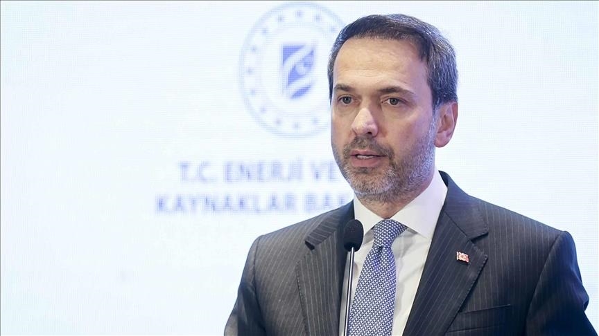Bakan Bayraktar, kesintisiz enerji akışı için ekiplerin 7 gün 24 saat sahada olduğunu bildirdi