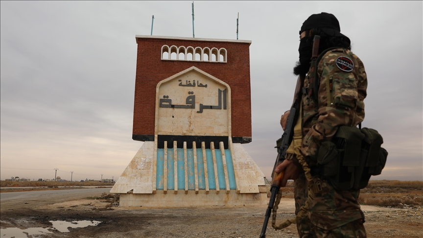 Сирийская Ракка почти освобождена от YPG/SDG при поддержке местного населения и племен