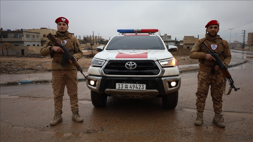 Les tribus syriennes libèrent totalement la province de Deir ez-Zor des terroristes du YPG/FDS