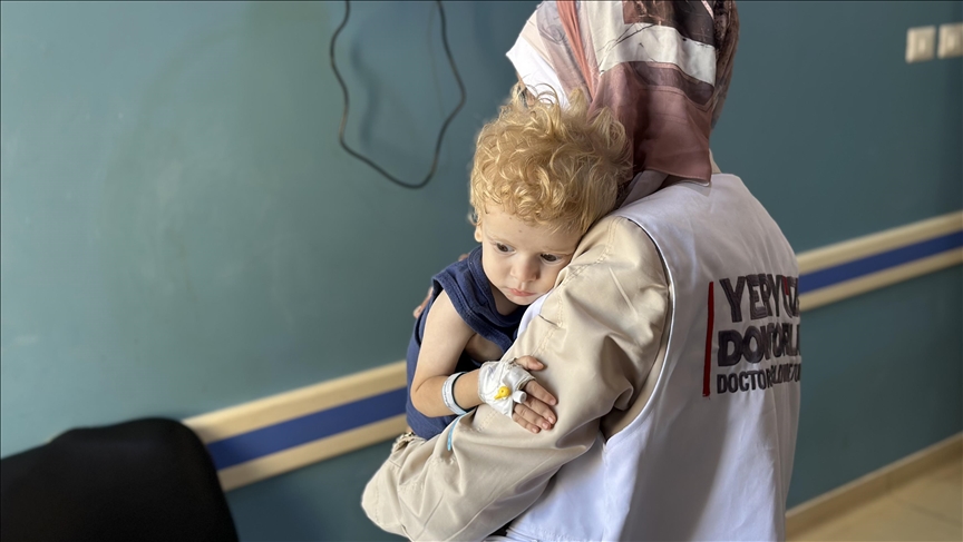 الإغاثة تحت التهديد.. مخاوف بغزة من تعليق إسرائيل عمل "أطباء بلا حدود"